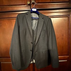 Giorgio Fiorelli Suit Jacket and Vest Size Boys 18